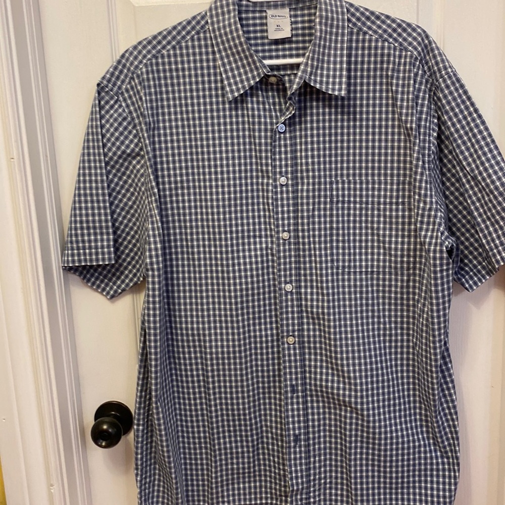 Old navy men’s casual shirts